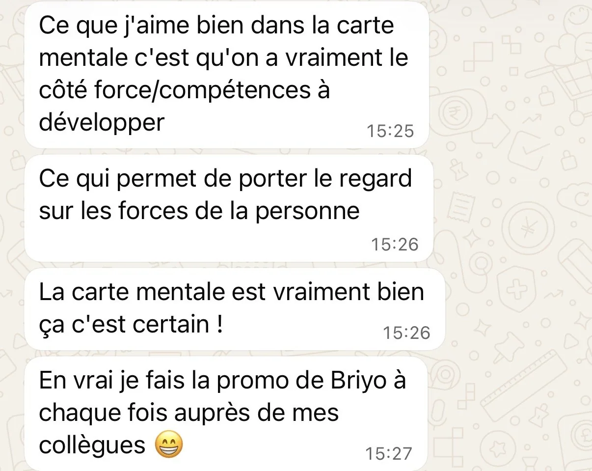 Une praticienne sur la carte mentale : elle porte le regard sur les forces de la personne